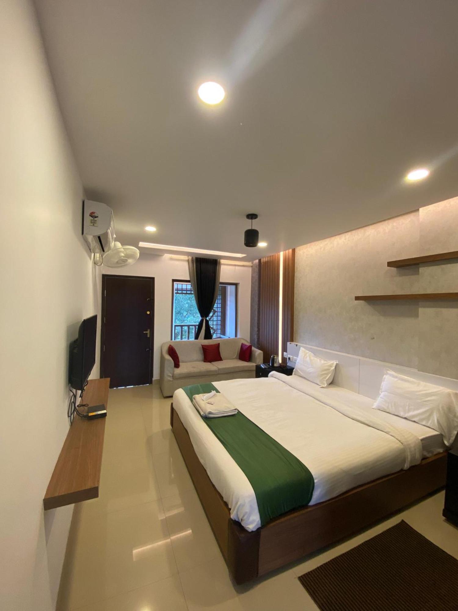 The Lavender Resort Waynad Vaduvanchal 外观 照片